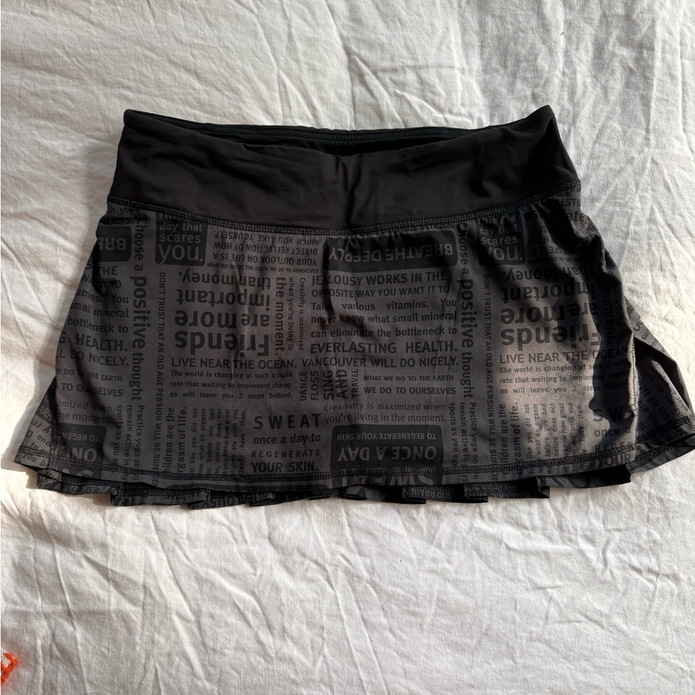 Lululemon Inspirational Text Pace Setter Skirt